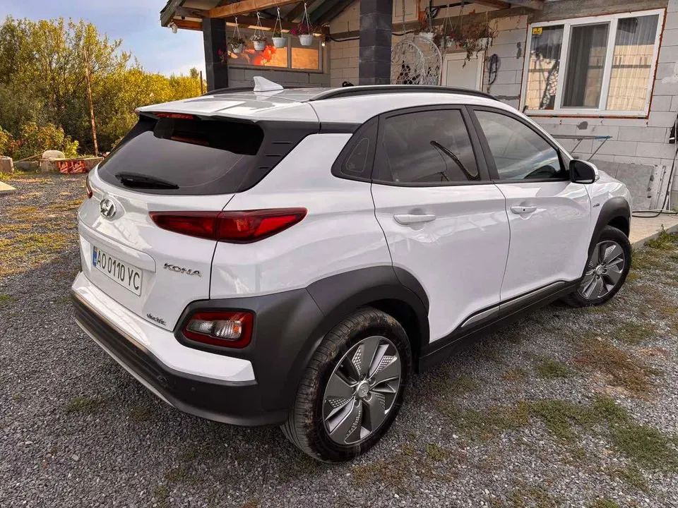 Hyundai Kona — фото 2