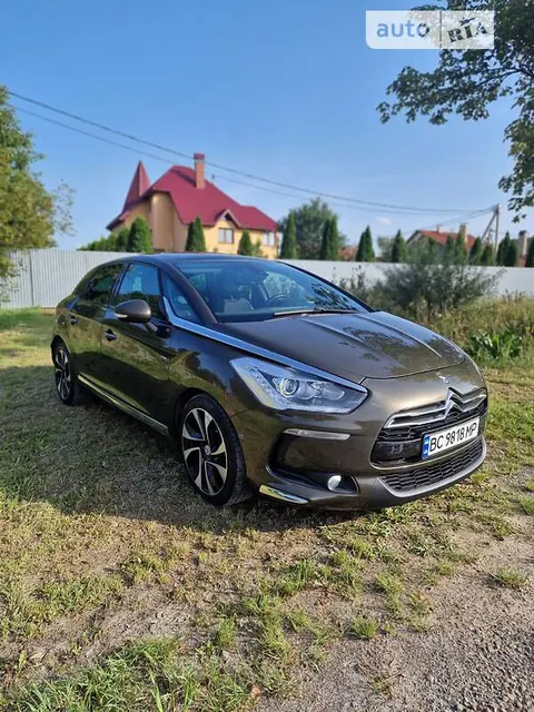 Citroen DS5