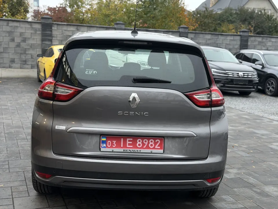Renault Grand Scenic — фото 5
