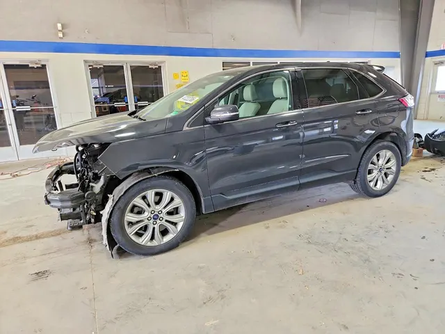 Ford EDGE TITANIUM