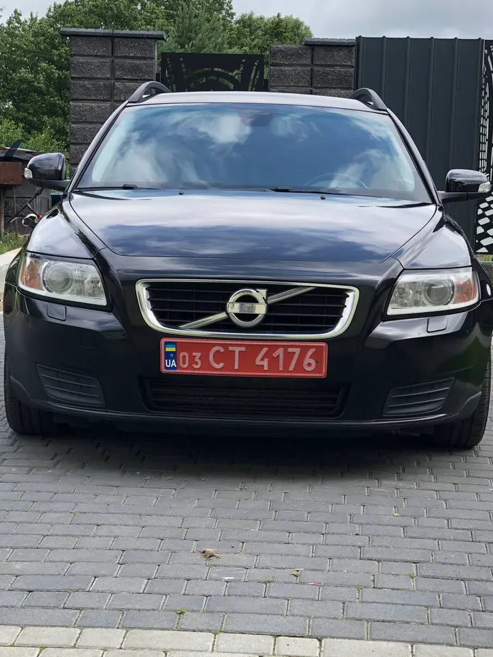 Volvo V50