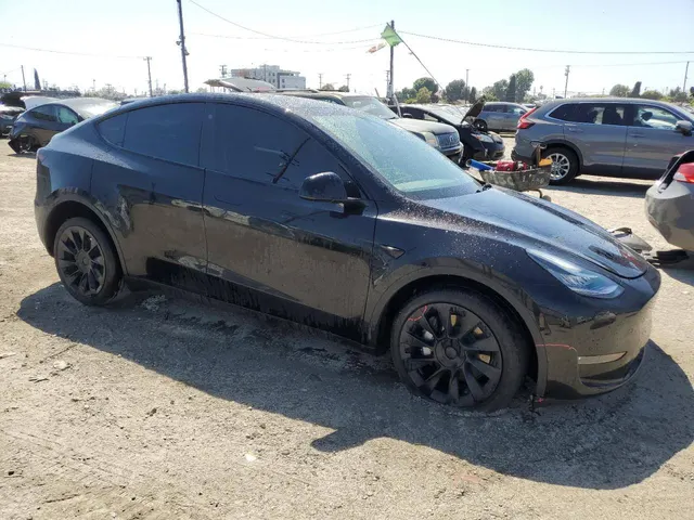 Tesla Y Long Range Dual