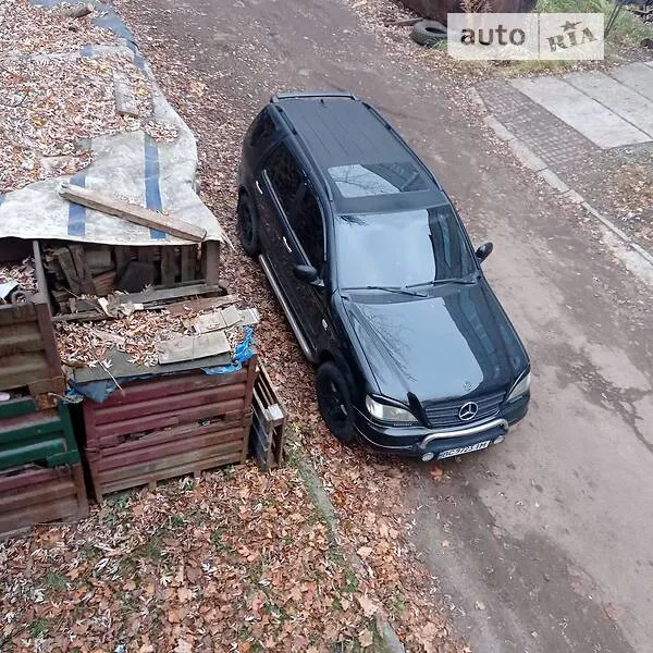 Mercedes-Benz ML 350