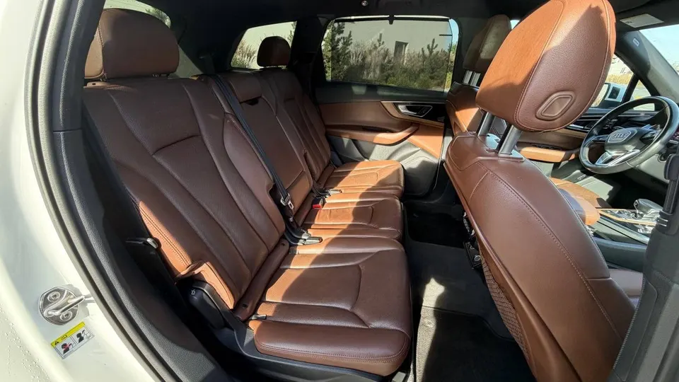 Audi Q7 PREMIUM PLUS — фото 7