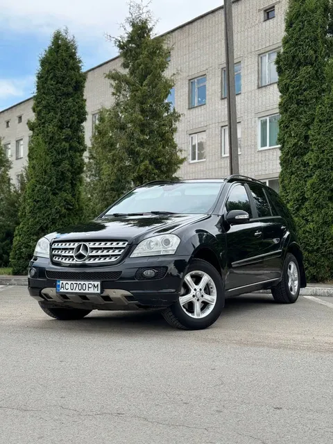 Mercedes-Benz ML 320