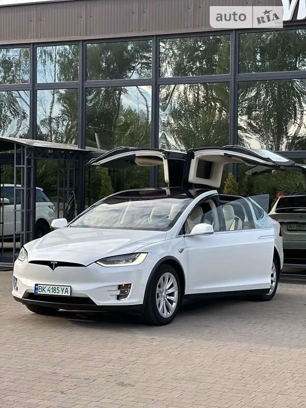 Tesla Model X