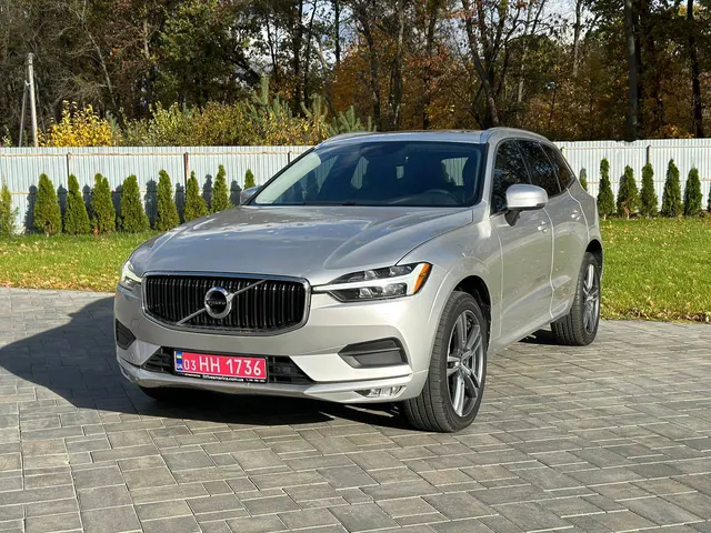 Volvo XC60 T5 MOMENTUM