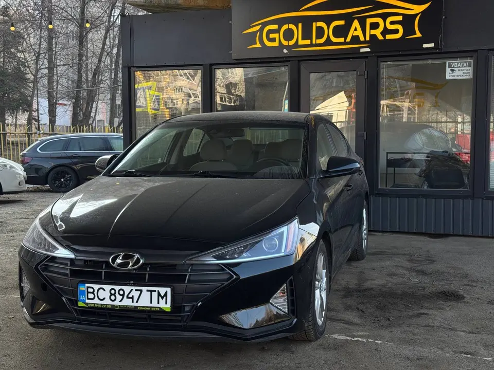 Hyundai ELANTRA
