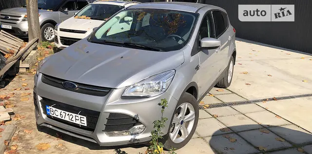 Ford Escape 4x4 240 K.C