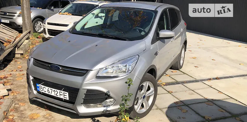 Ford Escape 4x4 240 K.C