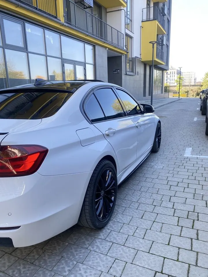 BMW F30 328i — фото 9