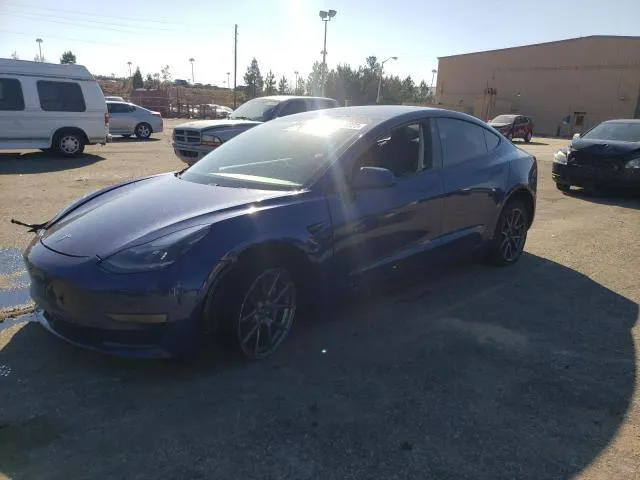 Tesla MODEL 3 Long Range