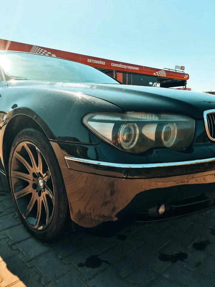 BMW 7 серії