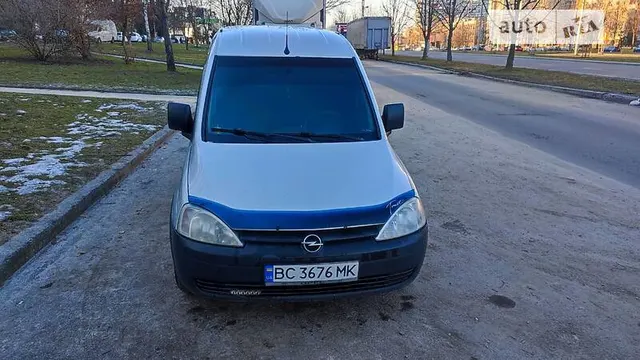 Opel Campo