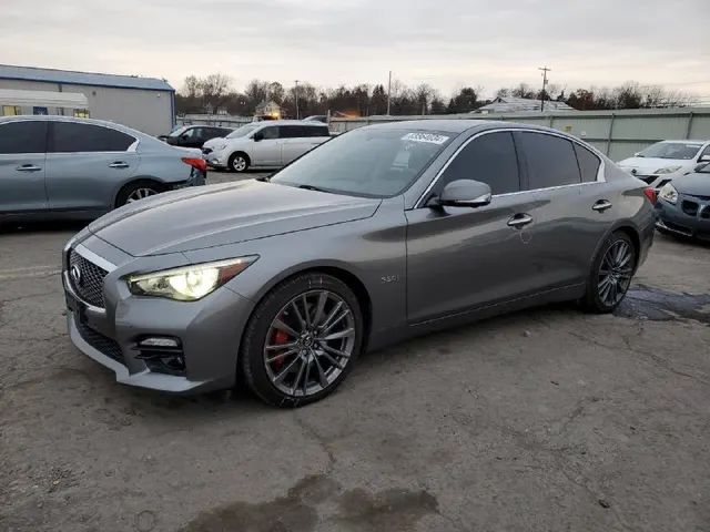 Infiniti Q50 RED SPORT 400