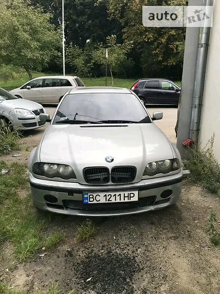 BMW 320