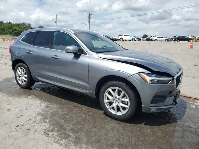 Volvo XC60 T5 MOMENTUM
