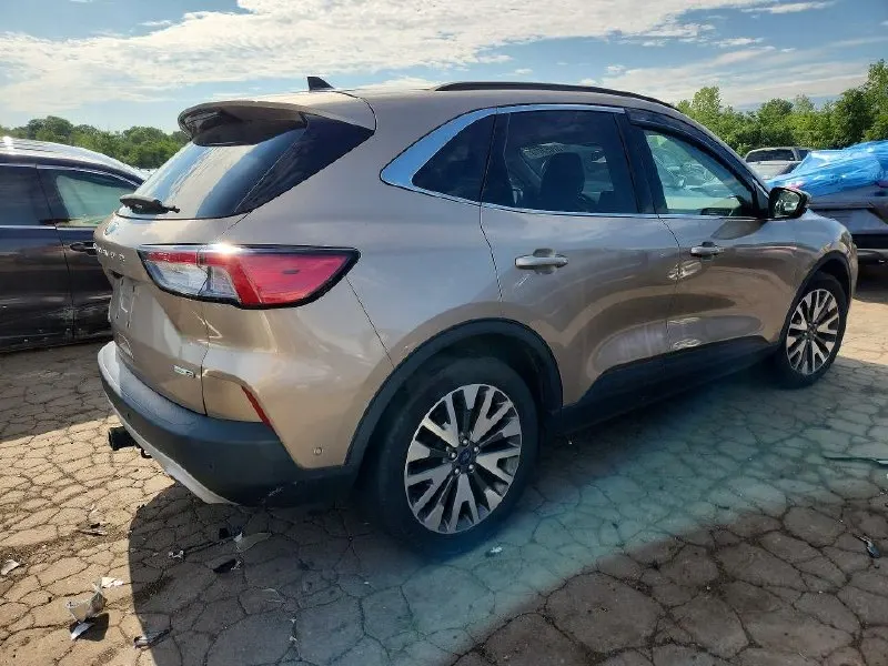 Ford ESCAPE TITANIUM