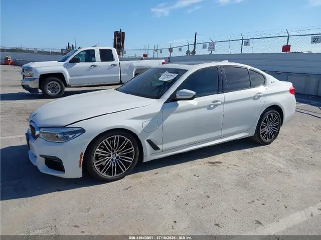 BMW 530E IPERFORMANCE M-Pack