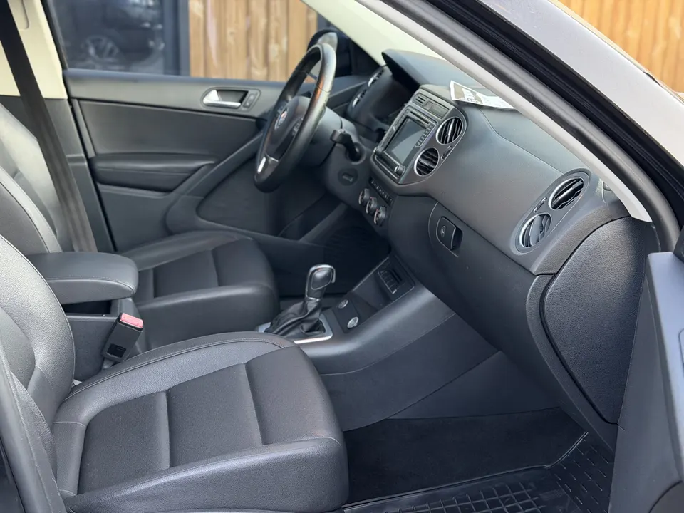 Volkswagen Tiguan — фото 8