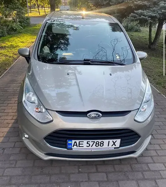 Ford b-max
