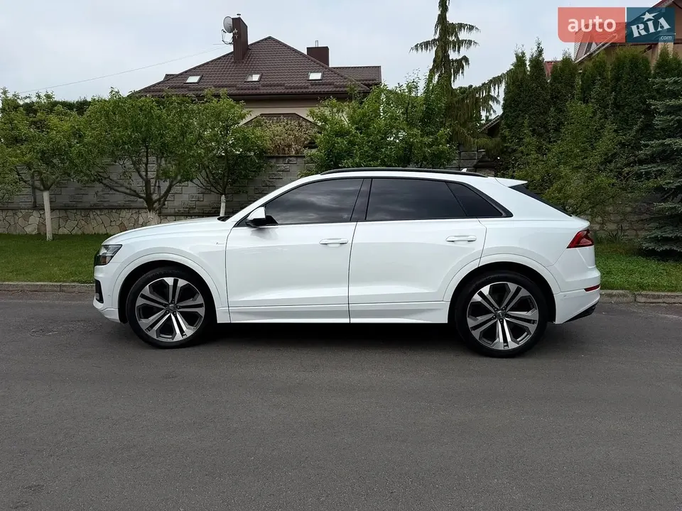 Audi Q8