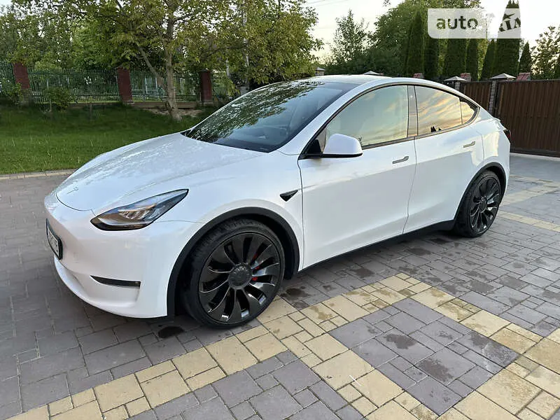 Tesla Model Y