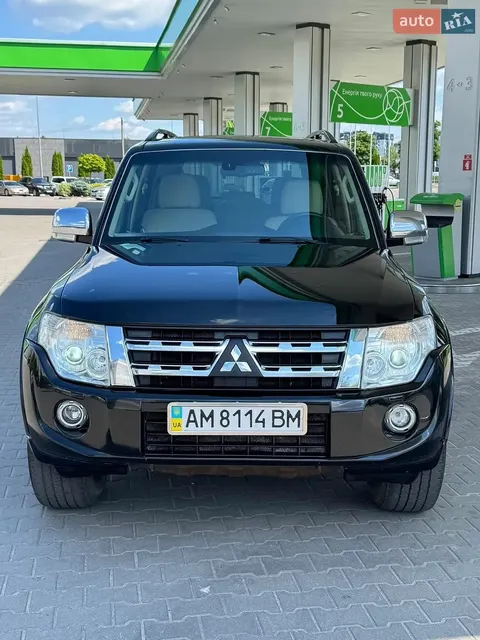 Mitsubishi Pajero Wagon