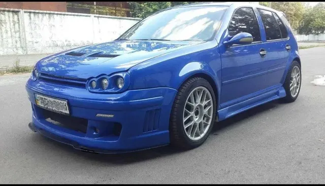 Volkswagen Golf IV