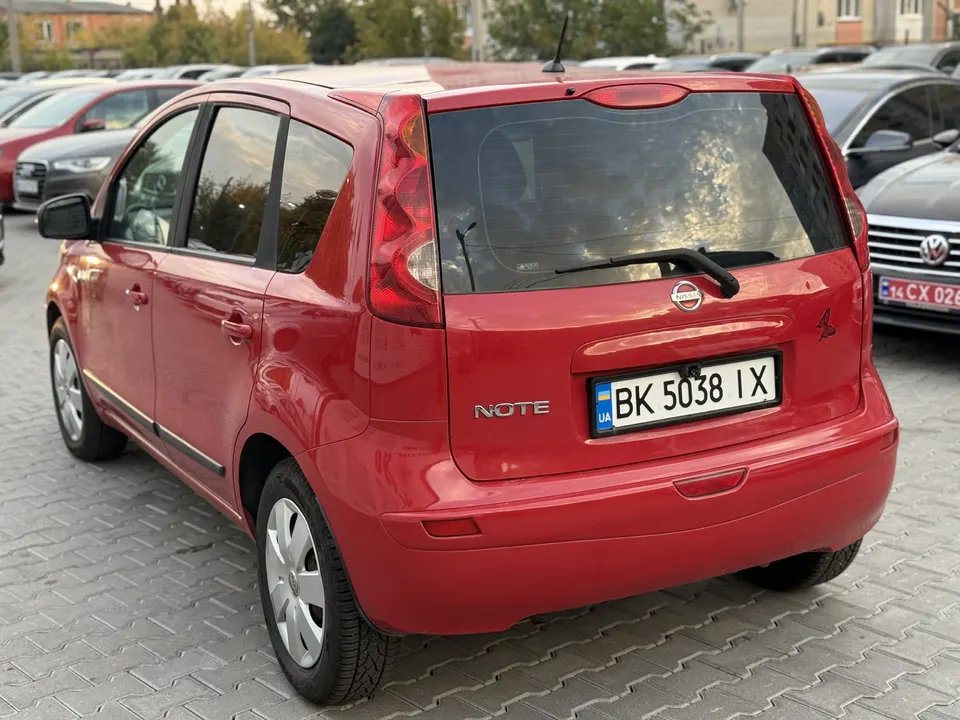 Nissan Note — фото 9