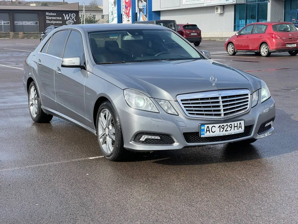 Mercedes-Benz E 250