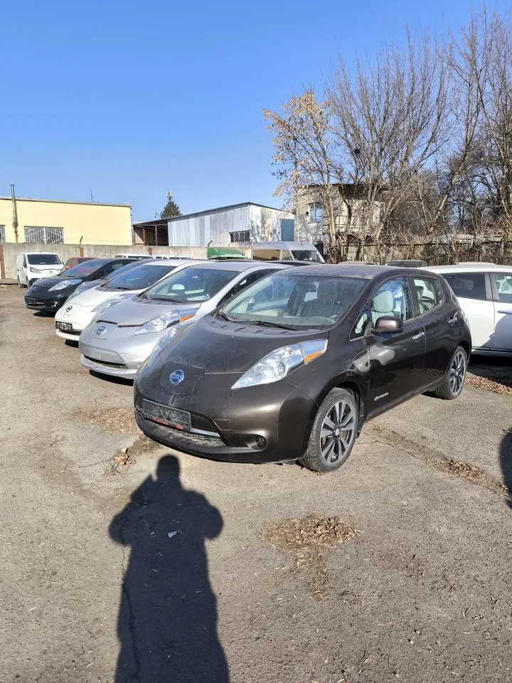 Nissan leaf 30klwt