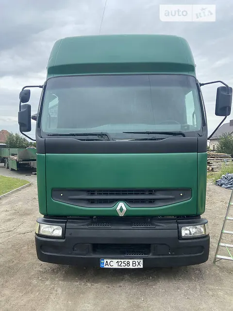 Renault Premium