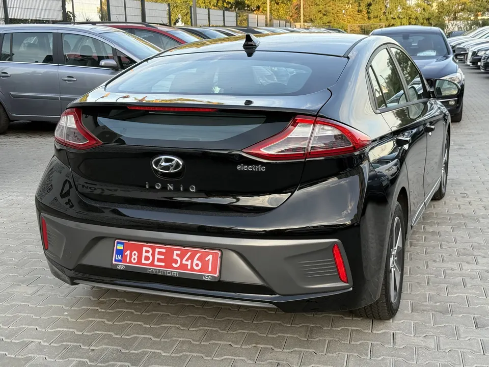 Hyundai Ioniq — фото 5