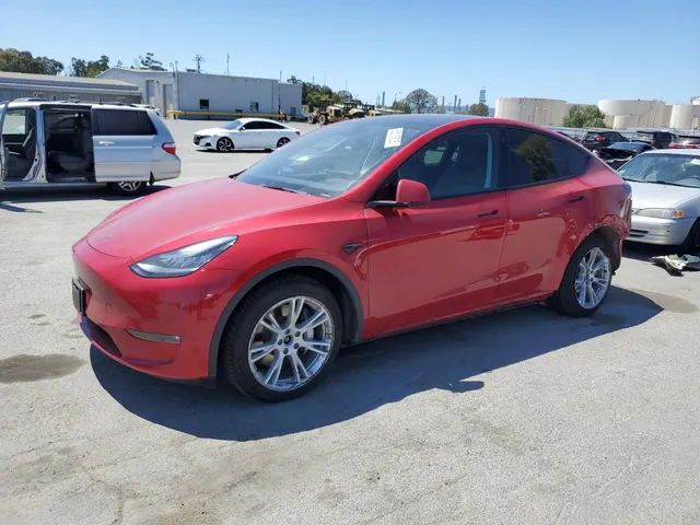 Tesla MODEL Y LONG RANGE