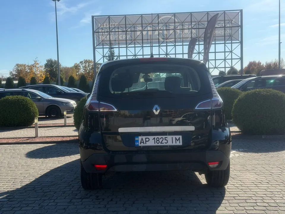 Renault Scenic — фото 4