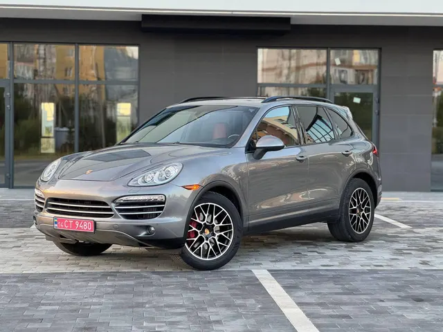 Porsche Cayenne Platinum Edition