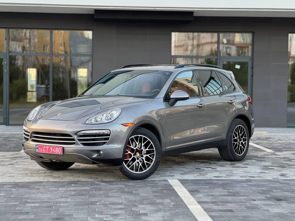 Porsche Cayenne Platinum Edition