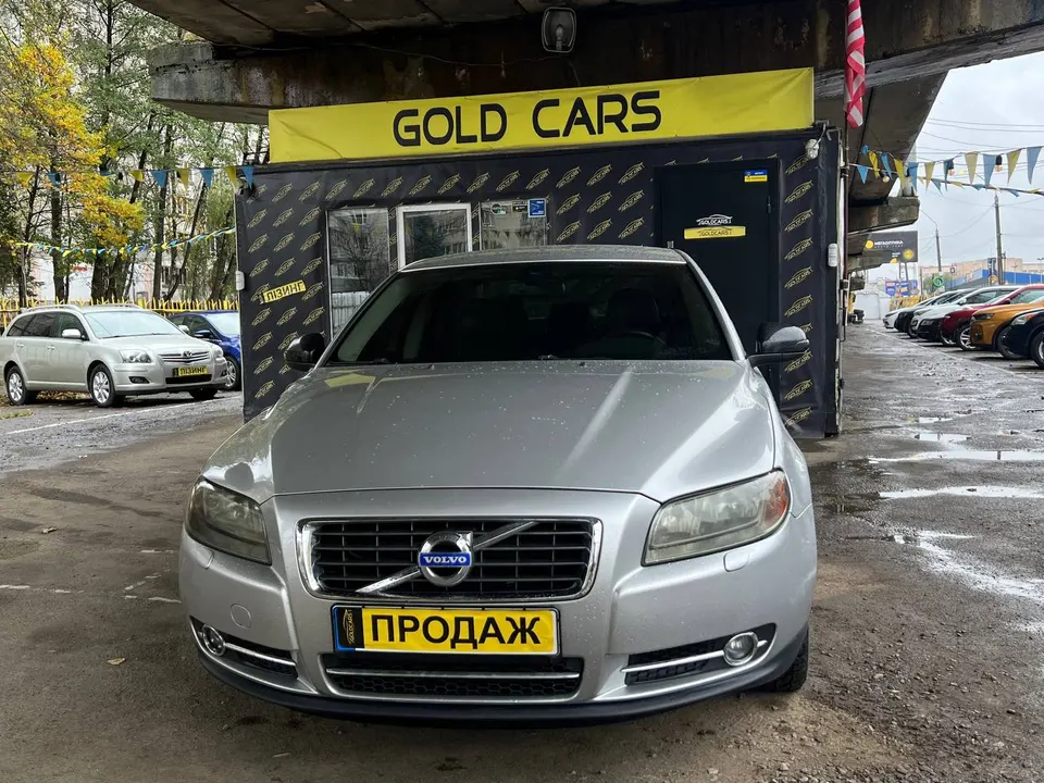 Volvo S80