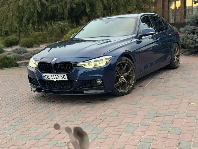 BMW f30 330e гібрид
