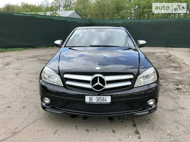 Mercedes-Benz C200 Avantgarde в спорт-пакеті