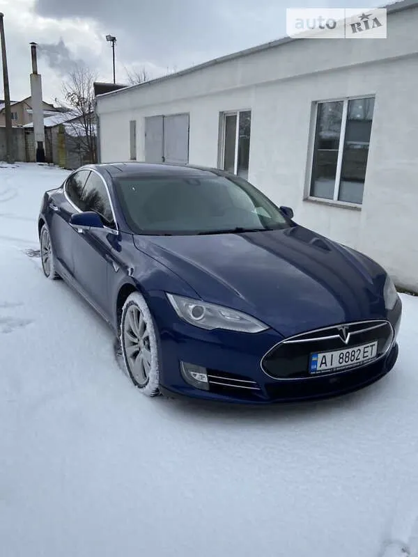 Tesla Model S