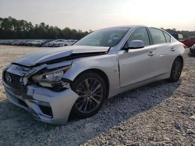 Infiniti Q50 LUXE