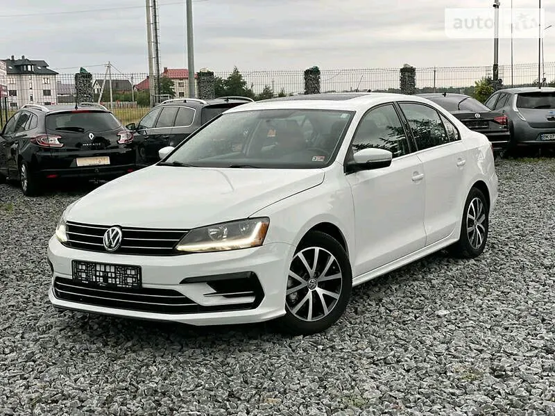 Volkswagen Jetta SE
