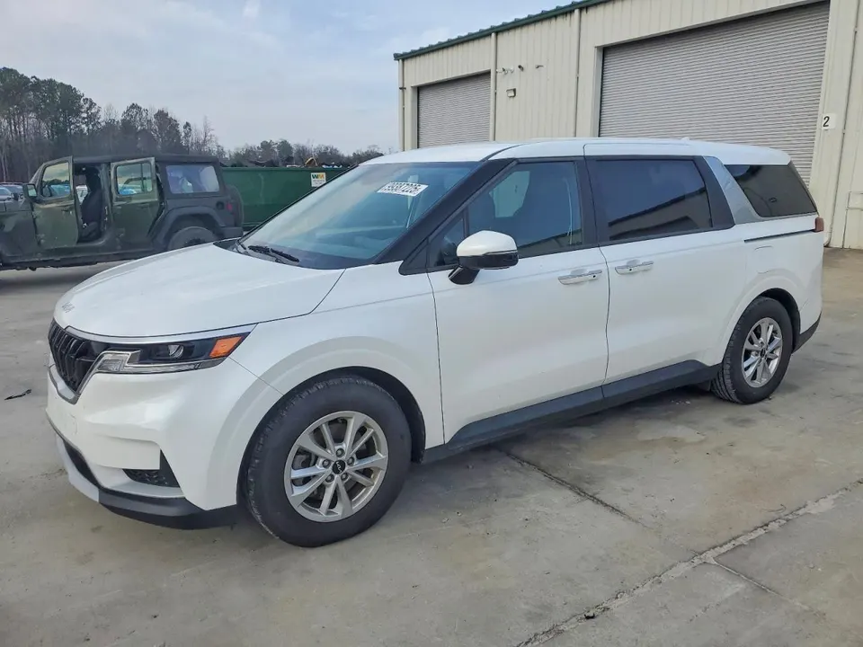 Kia CARNIVAL LX