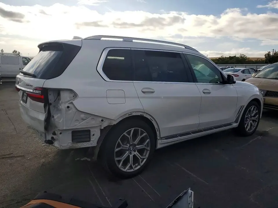 BMW X7 XDRIVE40i — фото 3