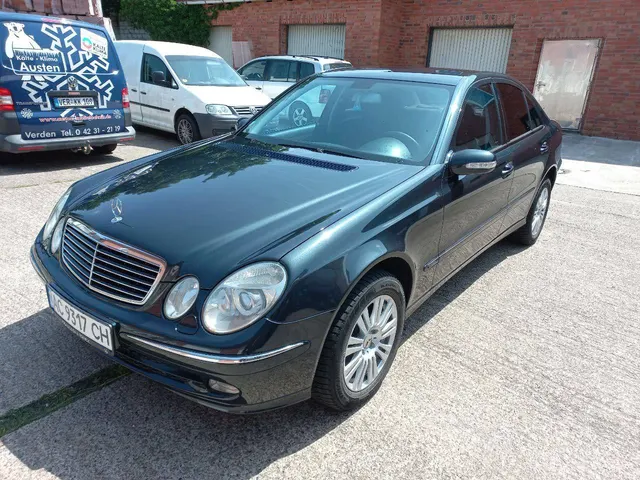 Mercedes-Benz E 270