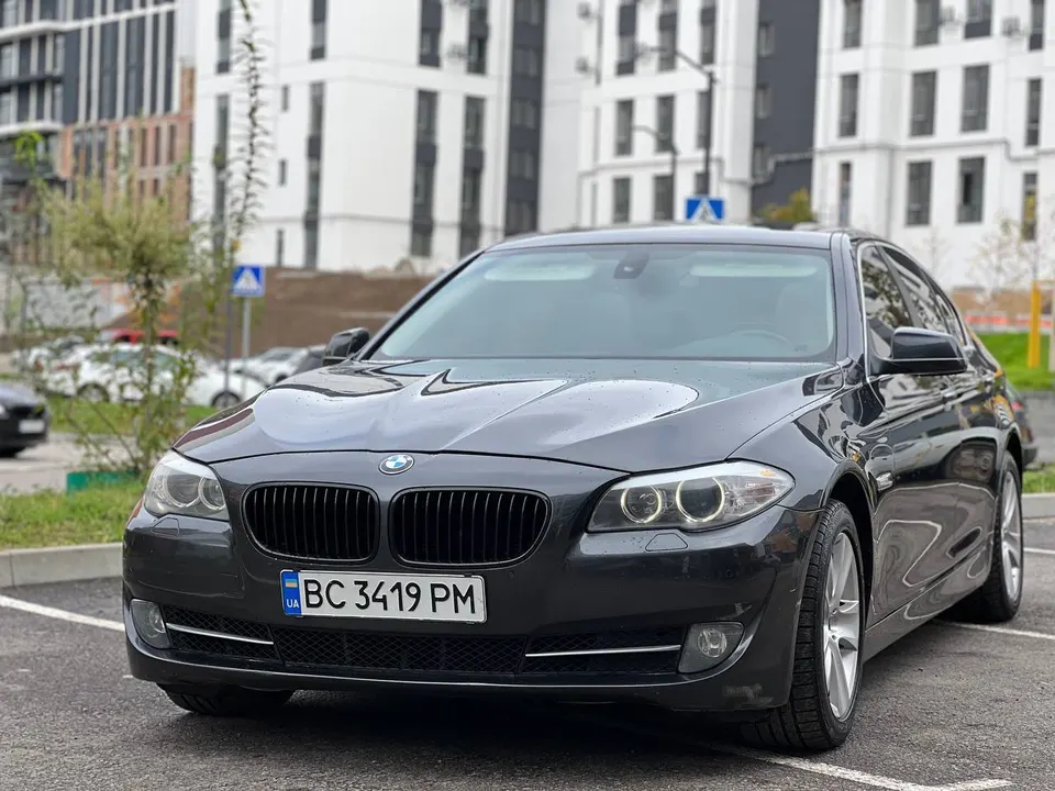 BMW 528i F10