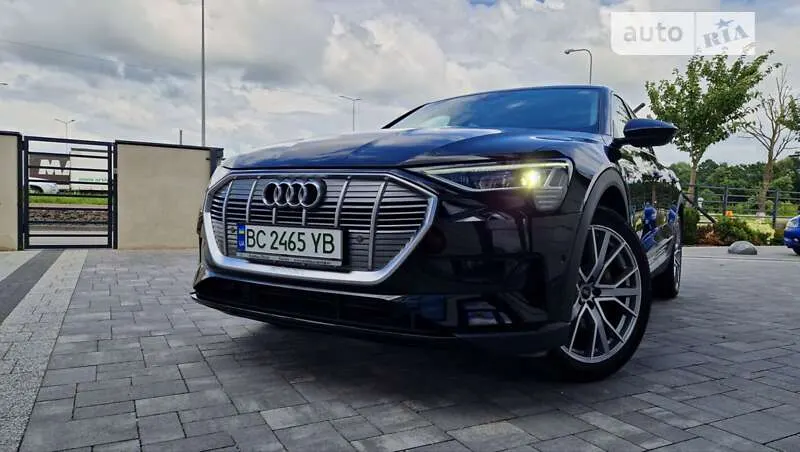 Audi e-tron