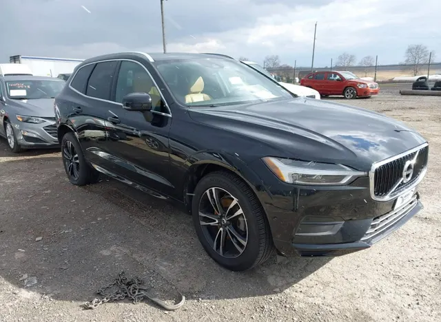 Volvo XC60 T5 MOMENTUM